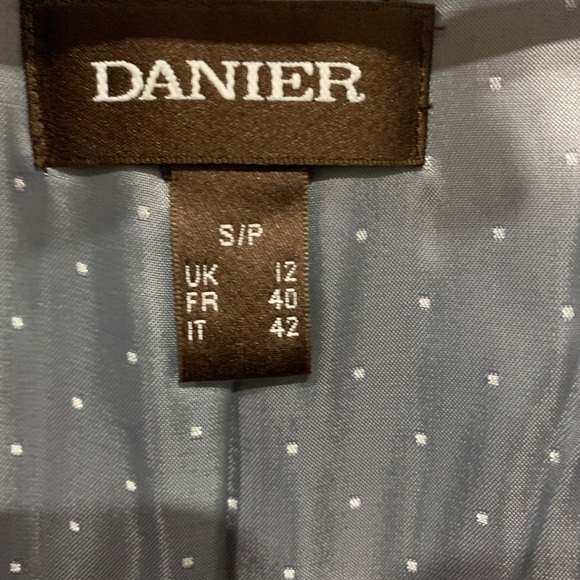 Danier long leather jacket - Picture 6 of 9